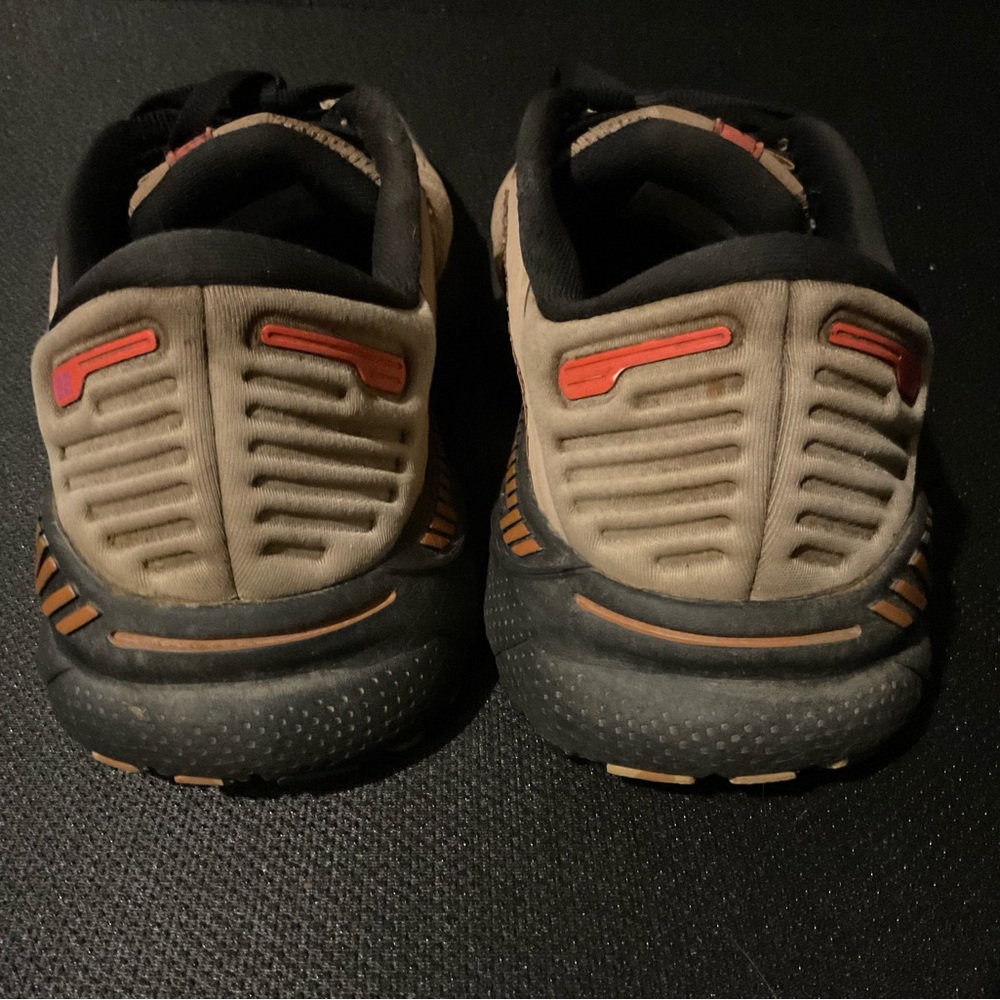 Brooks Tan and Black Running Shoes with Leopard Detail women’s size 9 - Picture 6 of 10